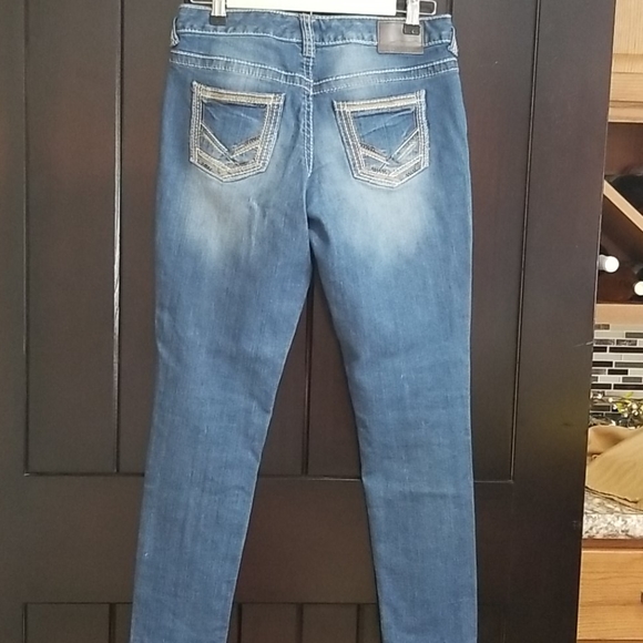 Jean's - Picture 2 of 2